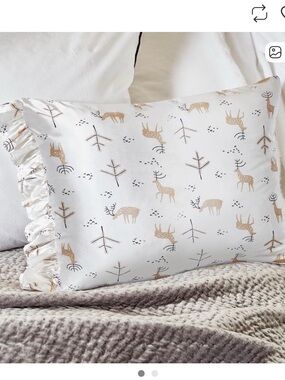 NWT - Set of 2 Bella Sleep & Spa Ruffled Satin Pillowcases Oh Deer